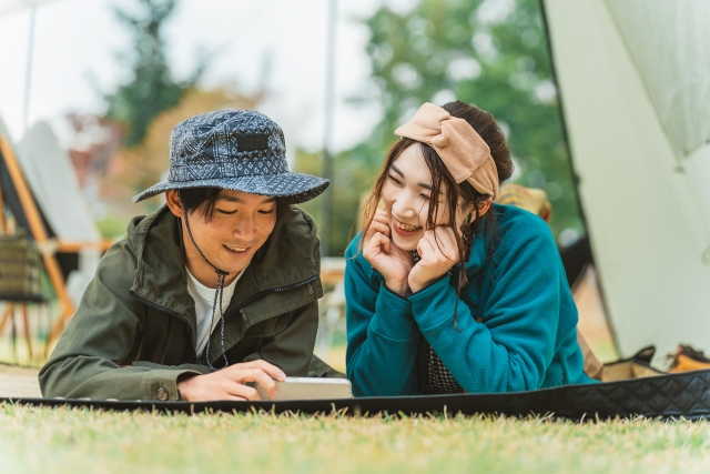 幸せなカップル　婚活